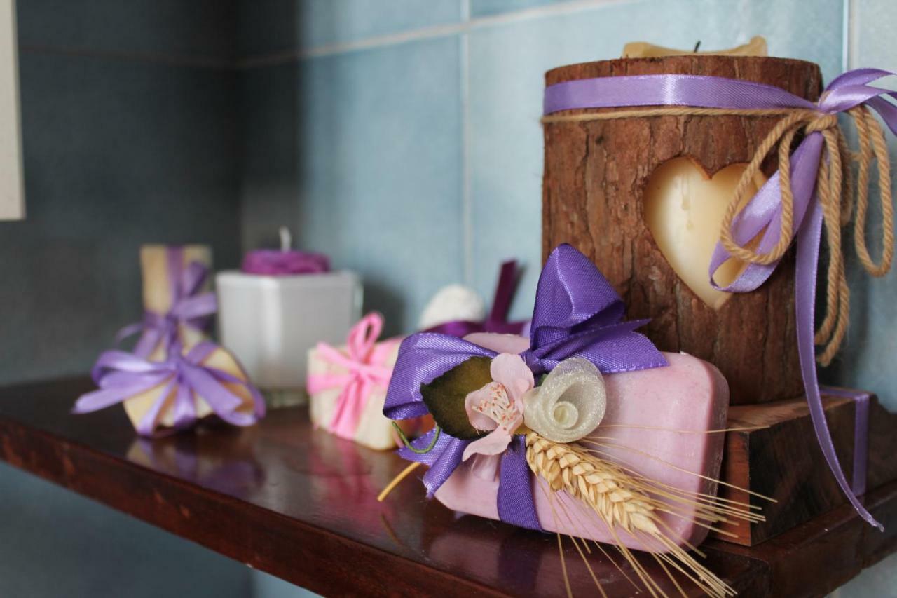 Amor Di Lavanda Cingoli Bagian luar foto