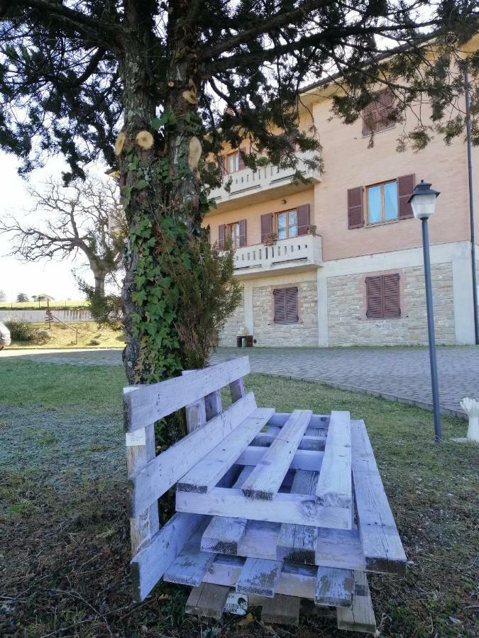 Amor Di Lavanda Cingoli Bagian luar foto